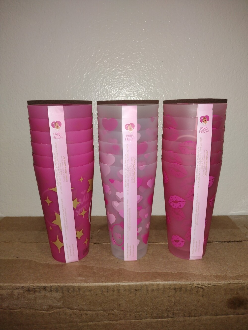 PARIS HILTON 18 CUPS LOT 24oz BPA FREE PARIS HILTON PLASTIC WATER CUPS NEW